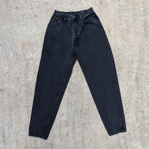 Vintage Women's Wrangler High Waisted Mom Jeans